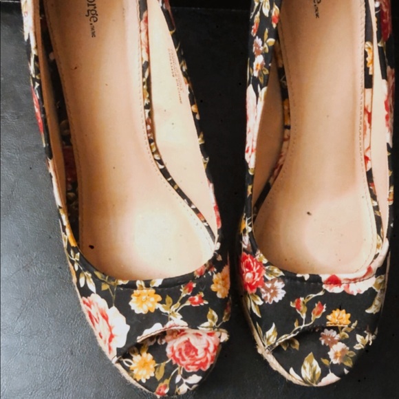 Floral & rope heel - Picture 3 of 3